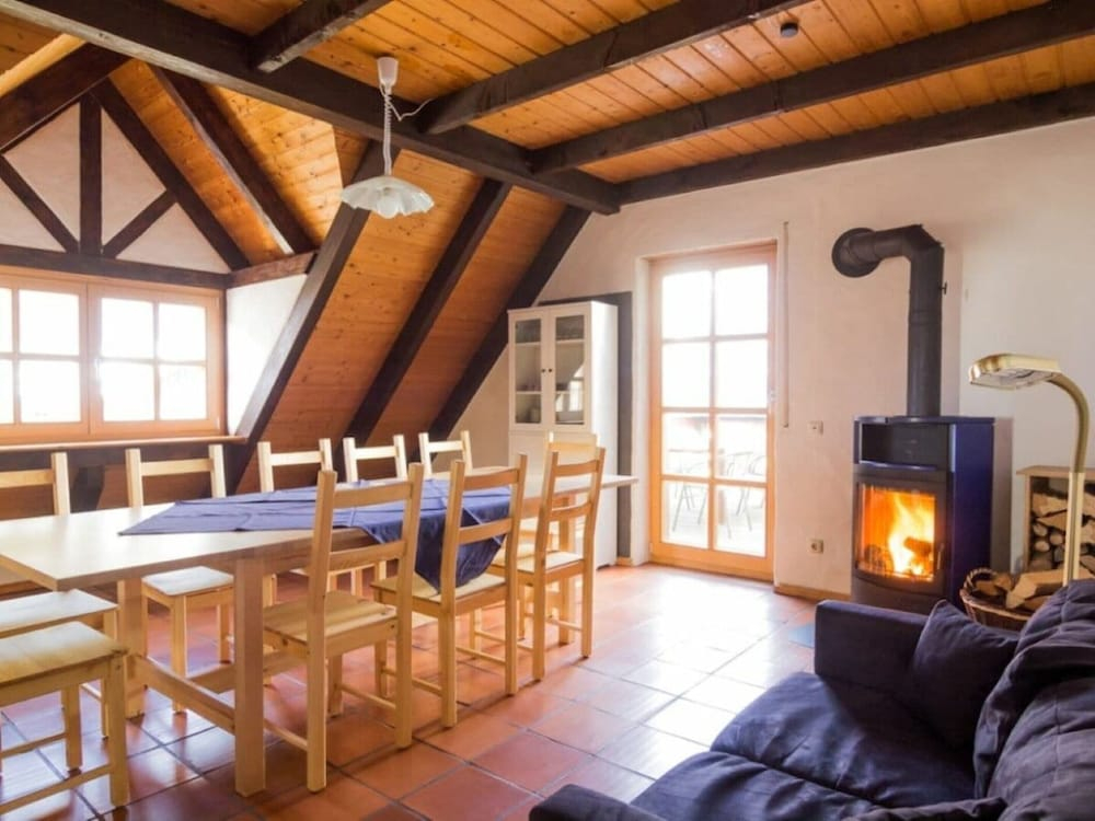 Holiday Apartment With 2 Bedrooms