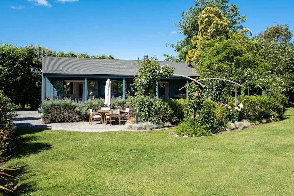 Lawn Cottages