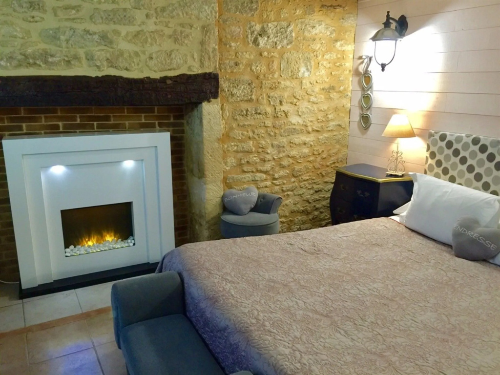 La Clef des Songes - Maison dHôtes au Calme, au Coeur de Sarlat, 2 minutes à pied de la Cité Médiévale - Climatisation - Petits Déjeuners fait Maison - Parking gratuit - Option Spa et Massages - Piscine de Saison à 400m