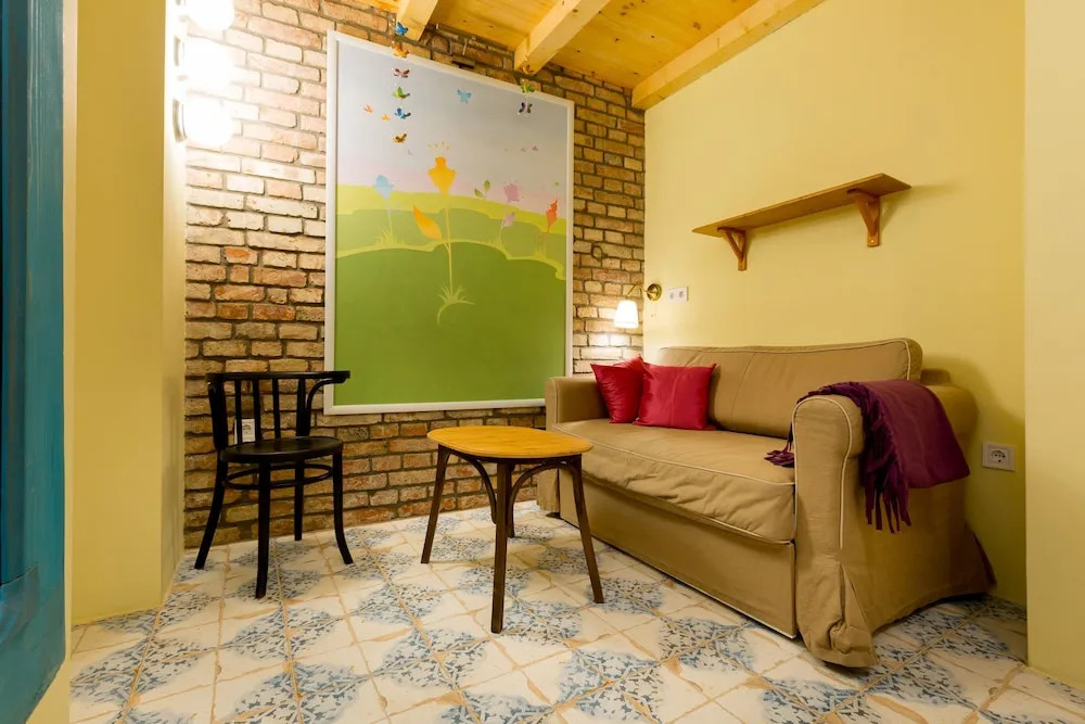 Butterfly Dream Apartment