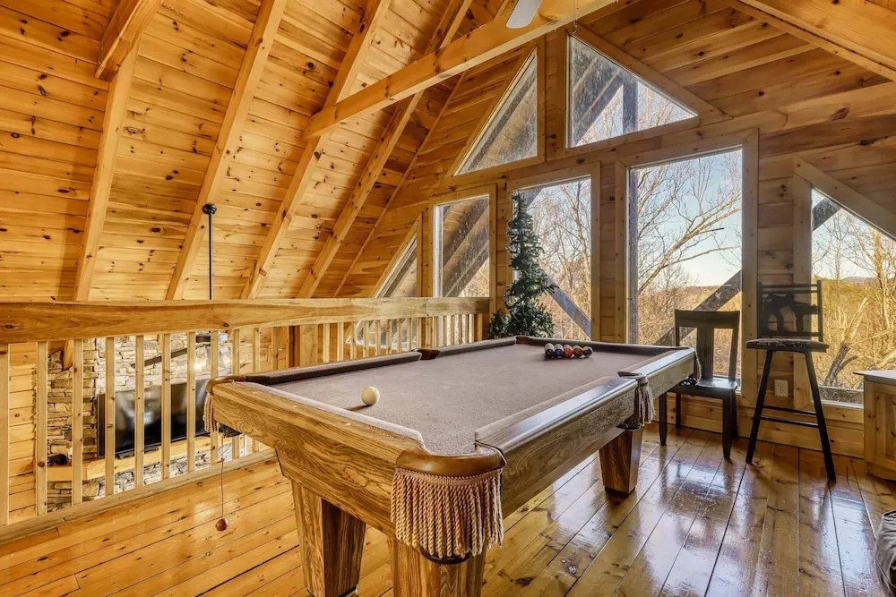 Cozy Bear 2 Bedroom Cabin