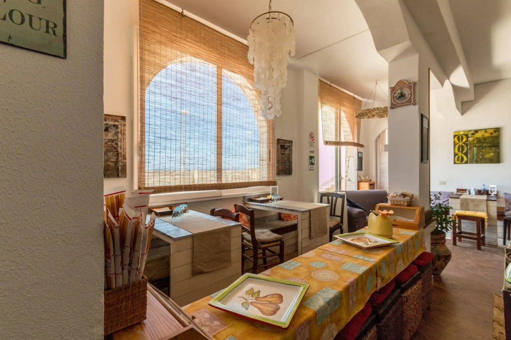 Plaza Beach Hostel