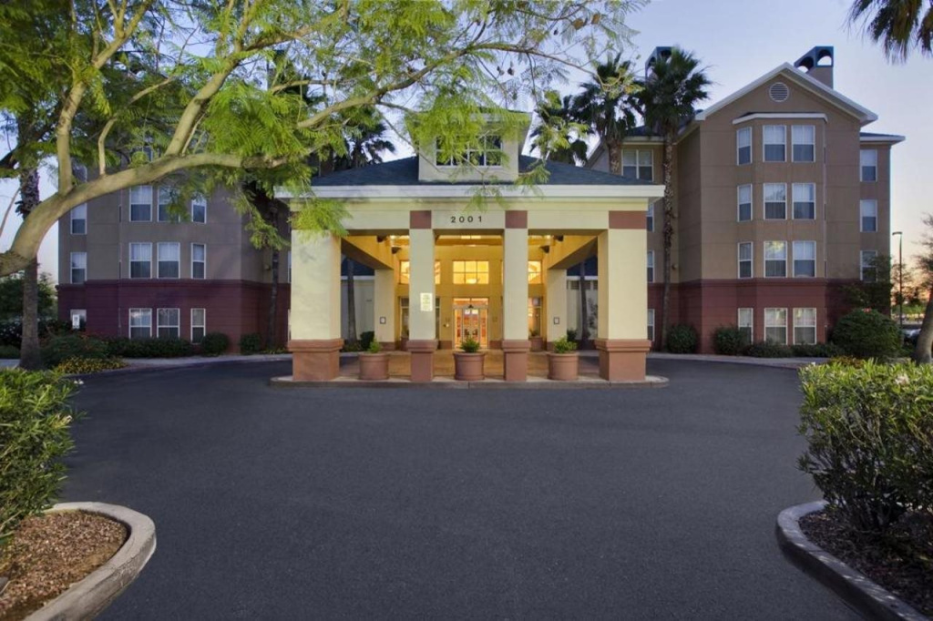 Homewood Suites by Hilton Phoenix-Biltmore