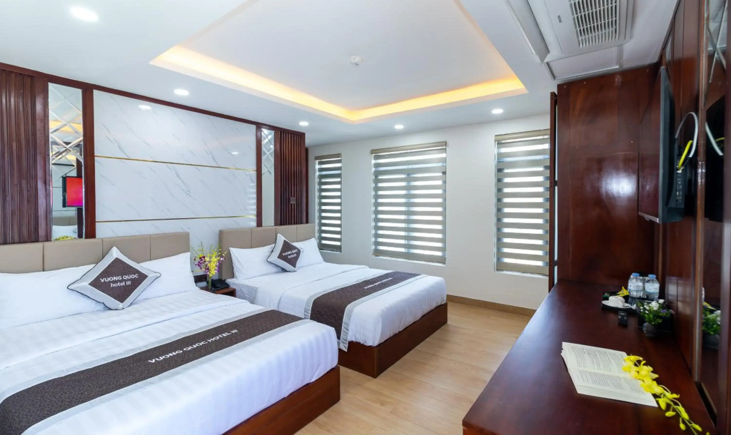 Vương Quốc 3 Hotel