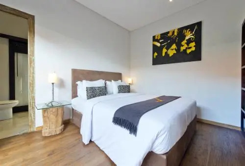 Phinisi Villas - Seminyak Beach