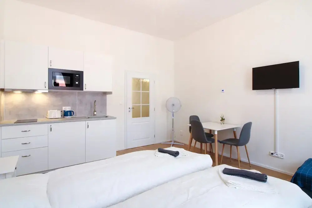 Bouquet Apartments