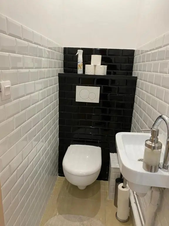 Large And Unique Souplex 60sqm, Well Located