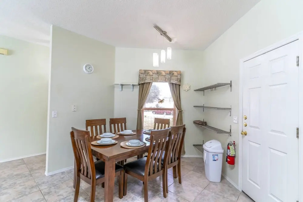 544 Fairways Lake