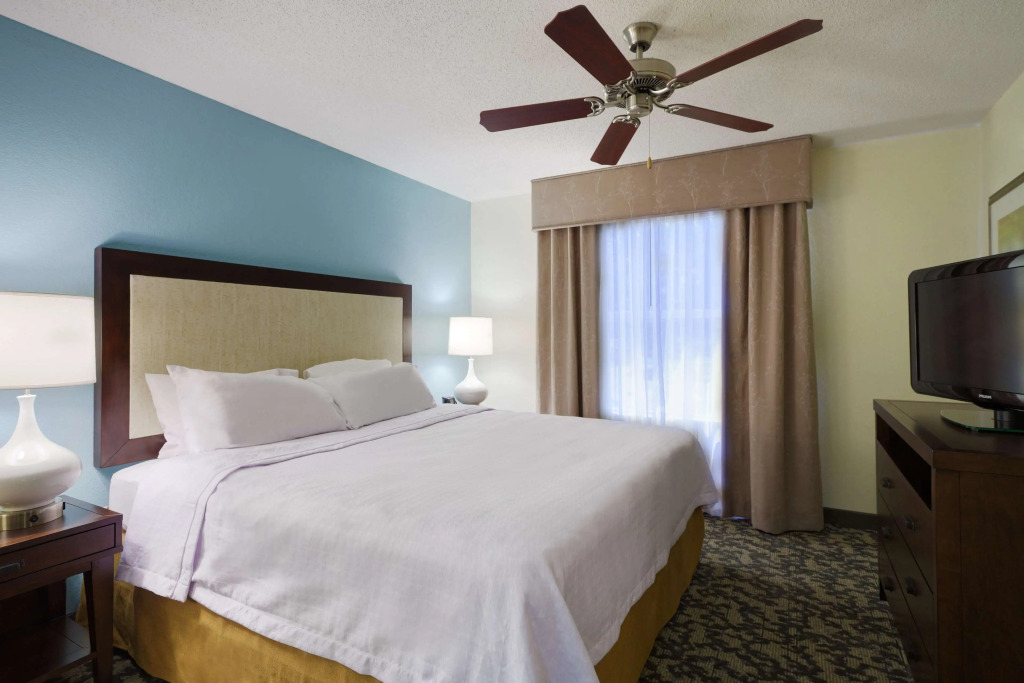 Homewood Suites by Hilton Raleigh-Durham Airport at RTP