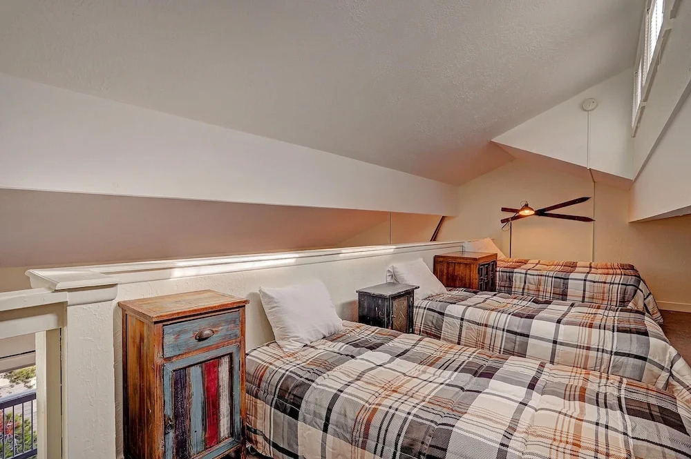 Lances West 13 1 Bedroom Condo by RedAwning