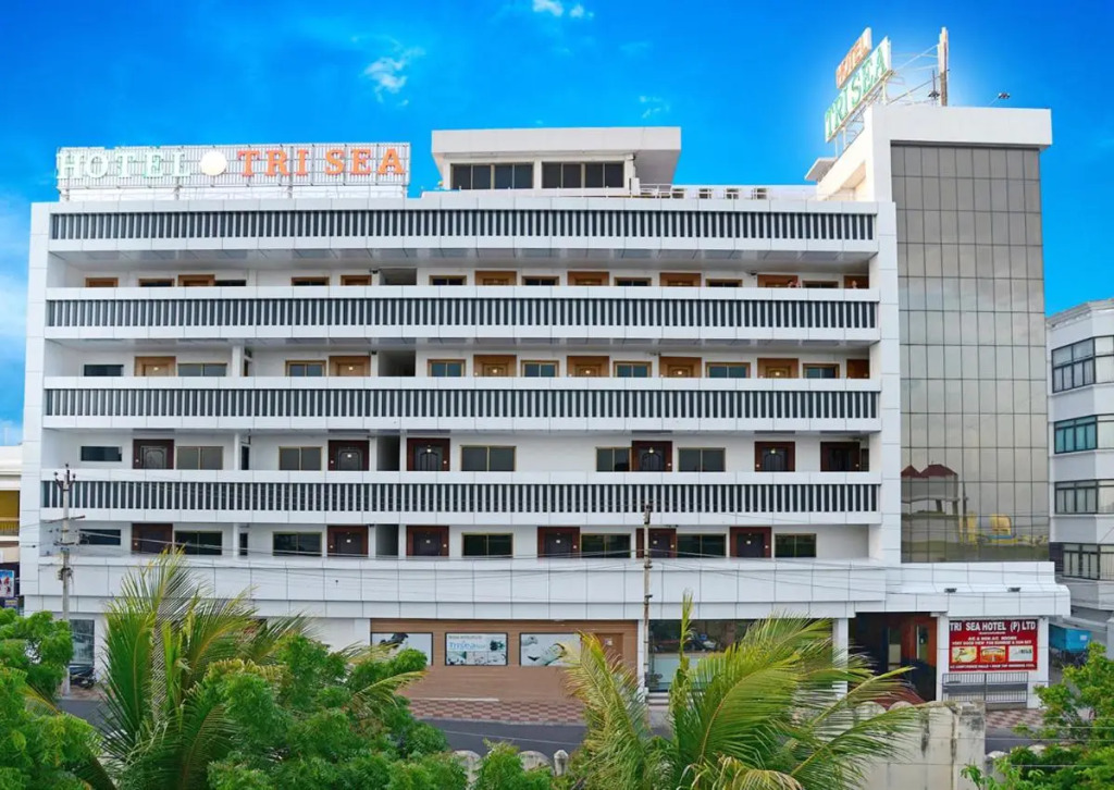 Hotel Tri Sea