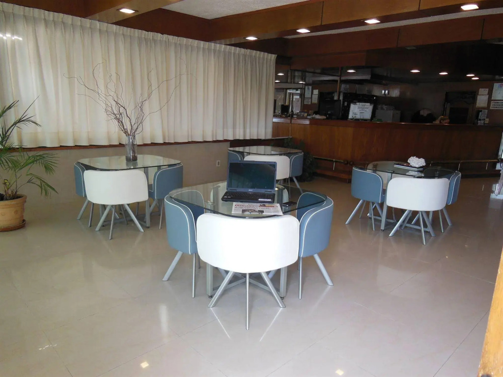 Hotel Bahamas