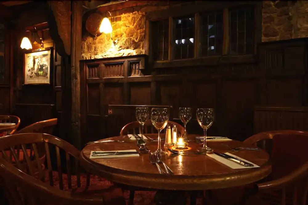 The Grasshopper Inn