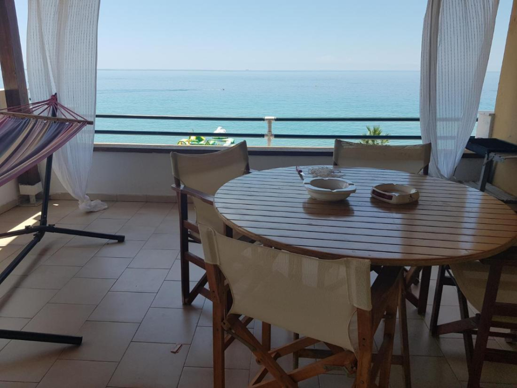 Glyfada Apartments