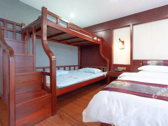 Zhangjiajie Yixiang Theme Hotel