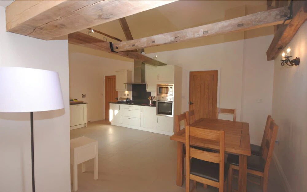 Old Root House, Lavant