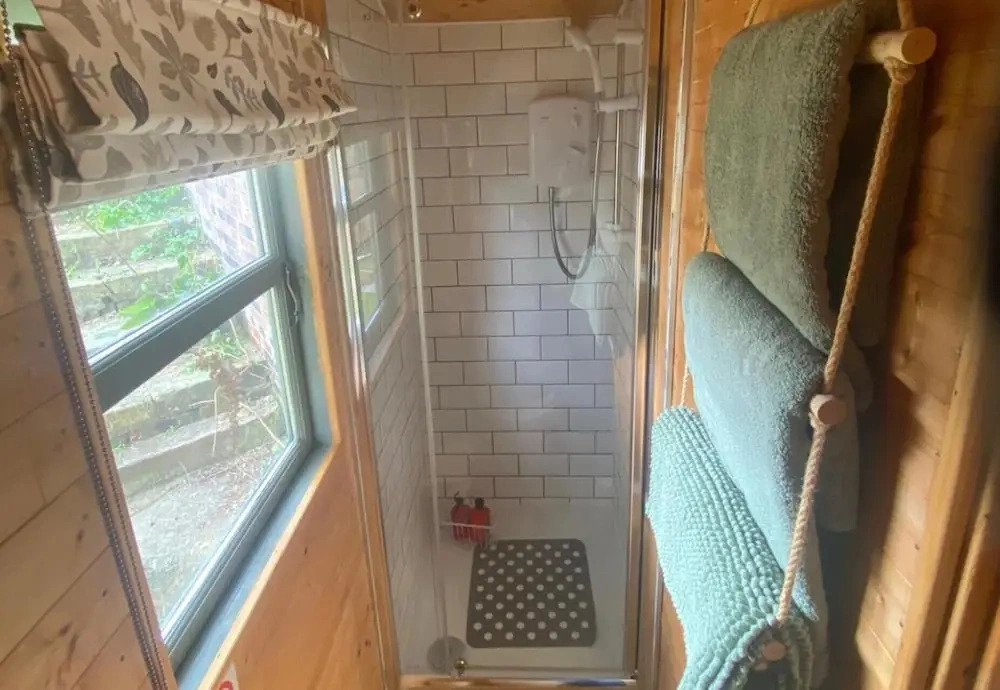 Riverside Shepherds Hut in Newtown Wales