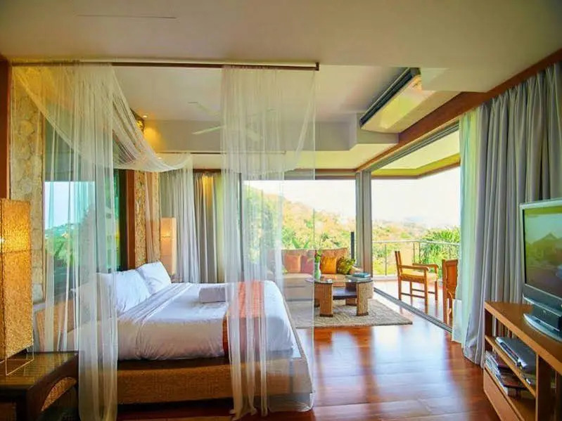 Sea view villa, Bangtao beach 4 Bedrooms