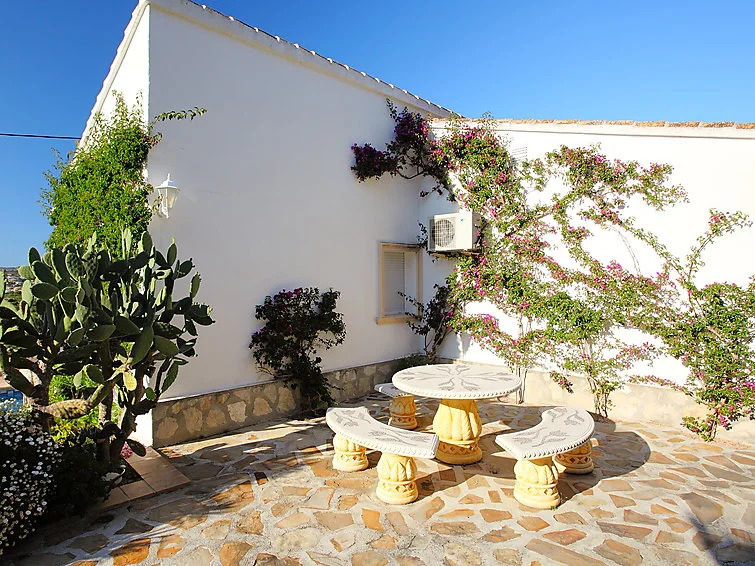 Holiday Home Sara by Interhome