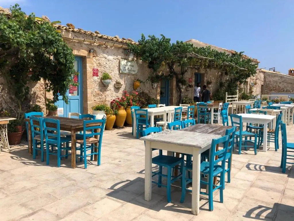 Lilla's house near the beach, parking & wifi
