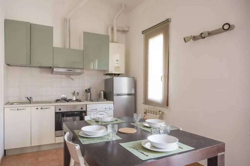 ALTIDO Spacious Apt for 4 in Pisan Residential Area