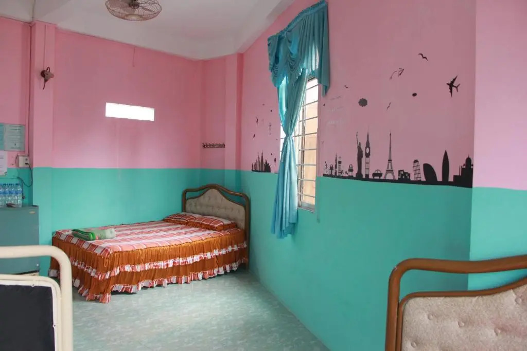 Huỳnh Hương Guesthouse