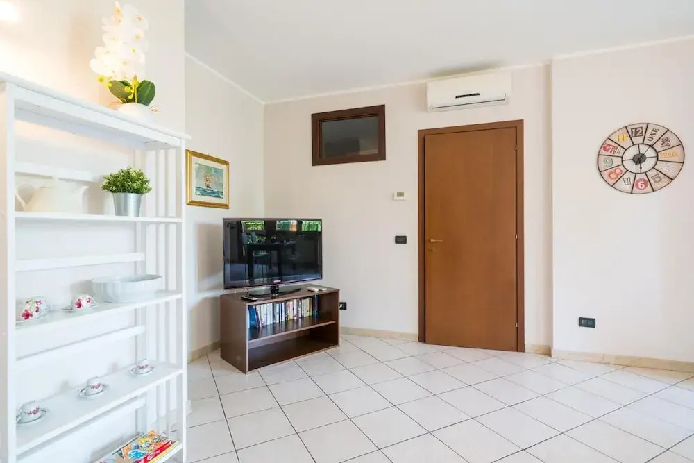 Bright Apartments Sirmione -Sorgente Pool 1