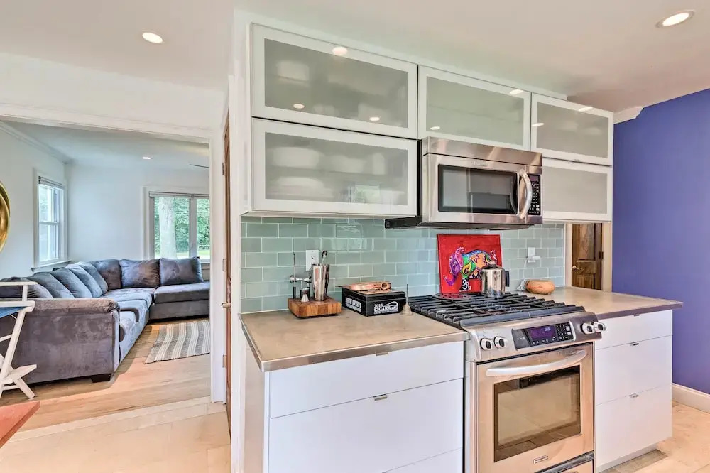 Hamptons Bay Home on Shinnecock Bay w/ Yard!