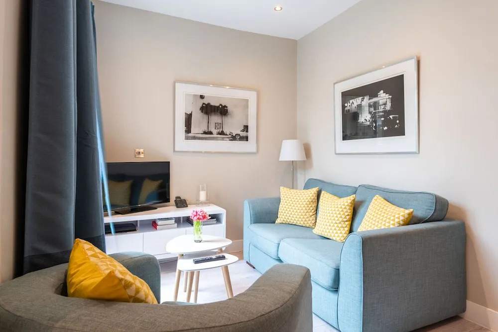 Stylish Fulham Home close to the River Thames