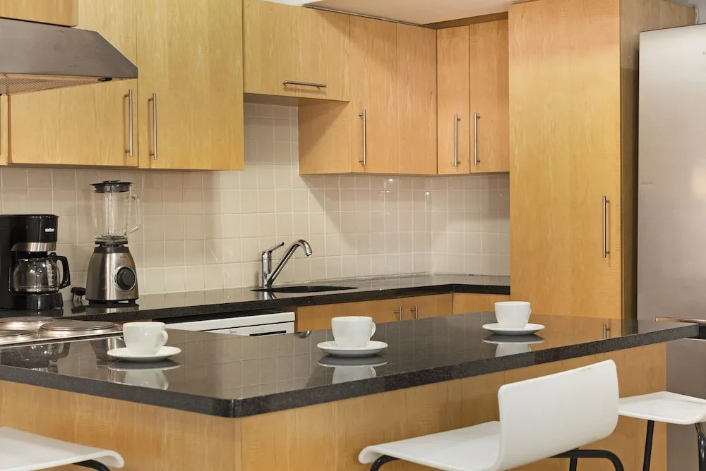 Fountain Suite 906
