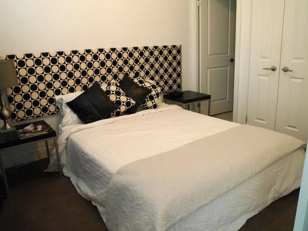 Charming 1 Bedroom Town Home