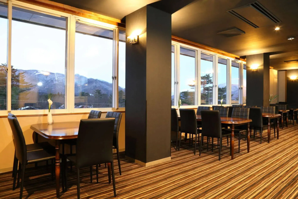 Hakuba Echo Hotel and Apartments
