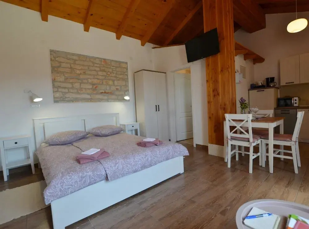 Lush and Sweet Escape Apartments