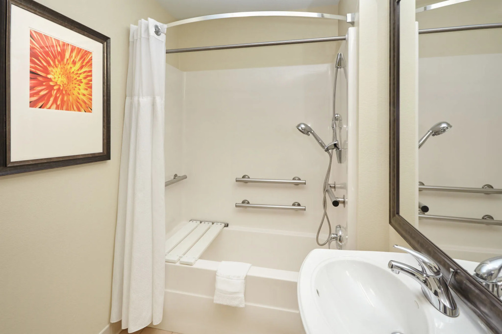 Staybridge Suites Davenport by IHG