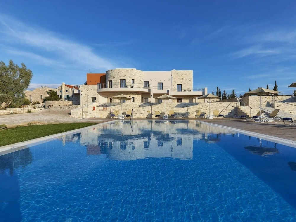 New Beautiful Complex With Villas and App, Big Pool, Stunning Views, SW Crete