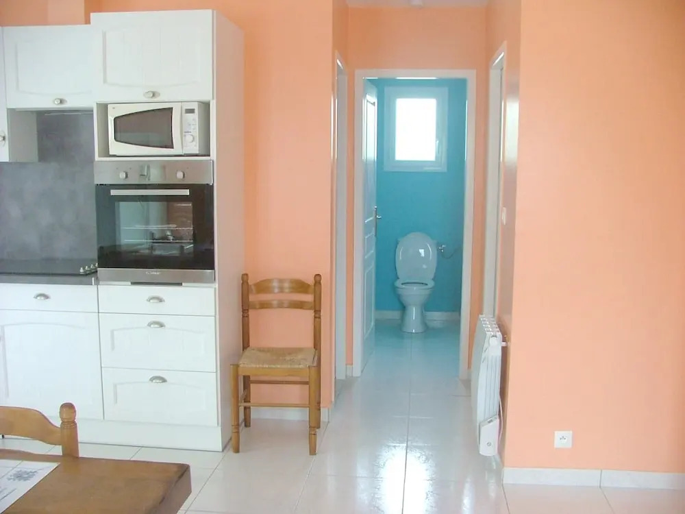 House With 2 Bedrooms in Saint Pierre D'oleron, With Enclosed Garden -