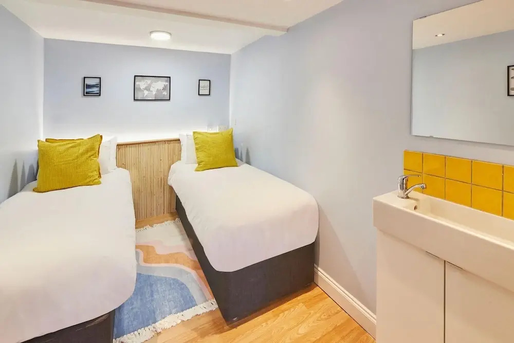 Host Stay South Bay Garden Apartment