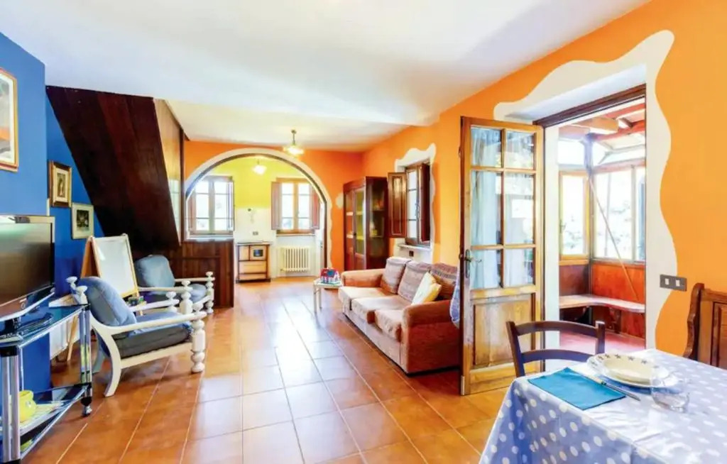 3 bedrooms house with enclosed garden and wifi at Gombitelli