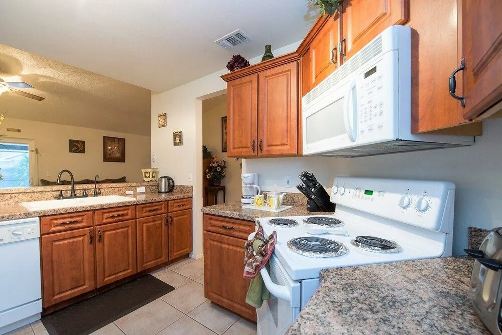 Fenced Yard, Private Pool, Close to Disney!!