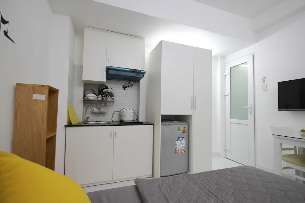 Smiley Apartment 9