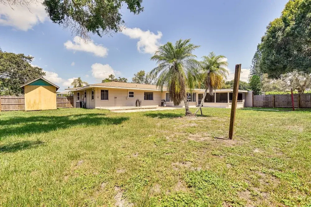 Bradenton Rental w/ Fenced Yard, Covered Patio!