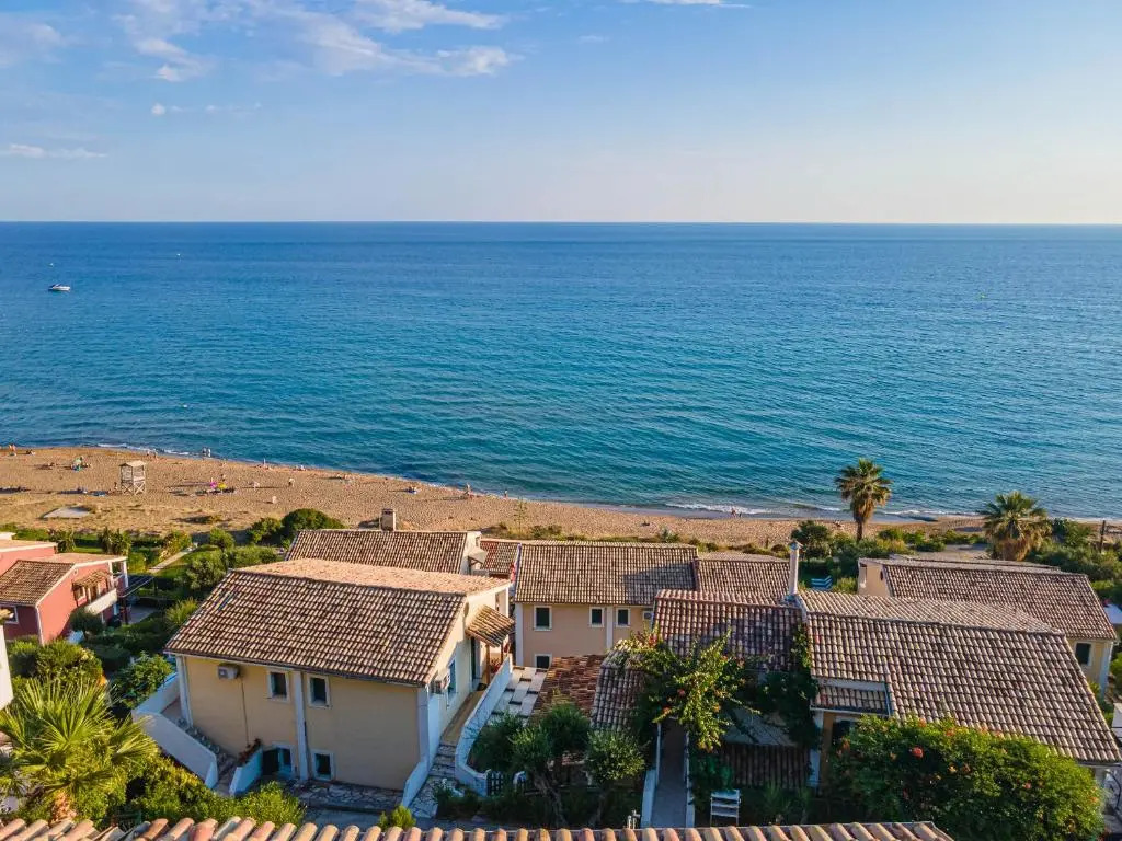 Glyfada New Era Home 120 Menigos Resort Apartments