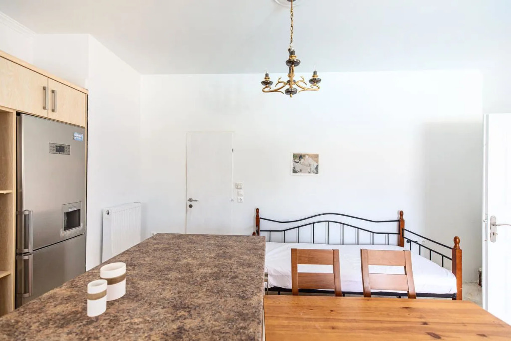 Golden Sunrise Suites