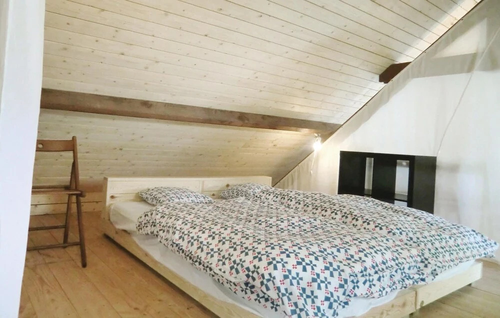 Awesome Home in Leke With 4 Bedrooms and Wifi