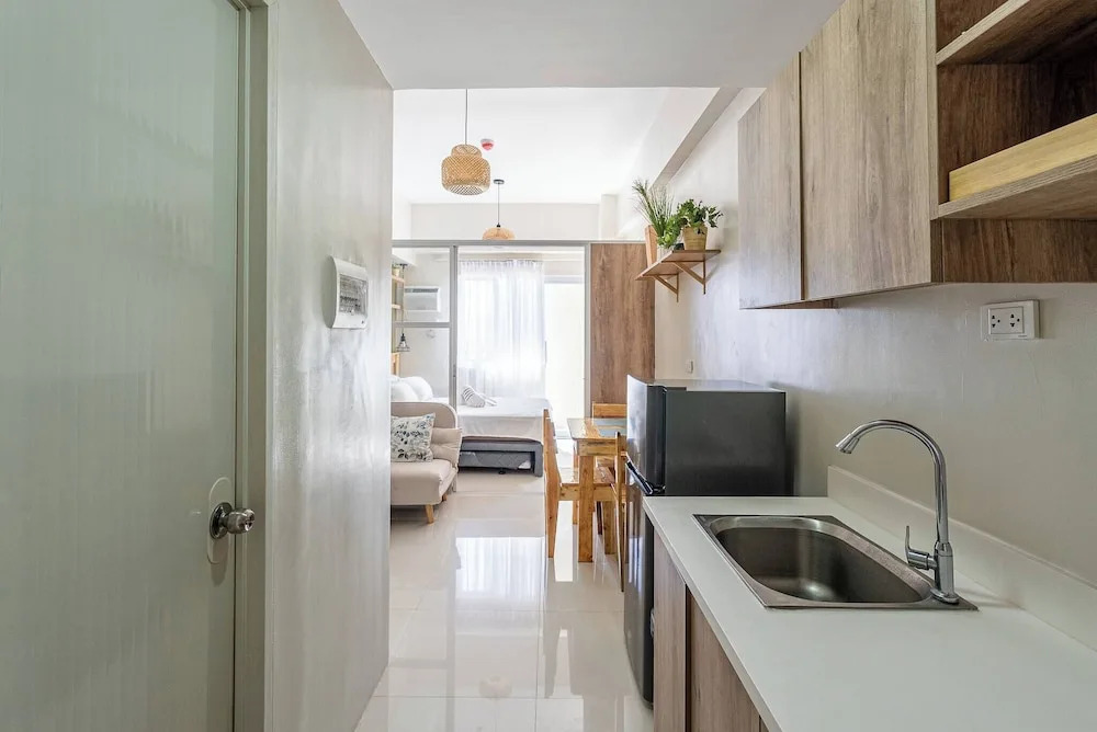 Cozy and Nature-inspired Studio Unit