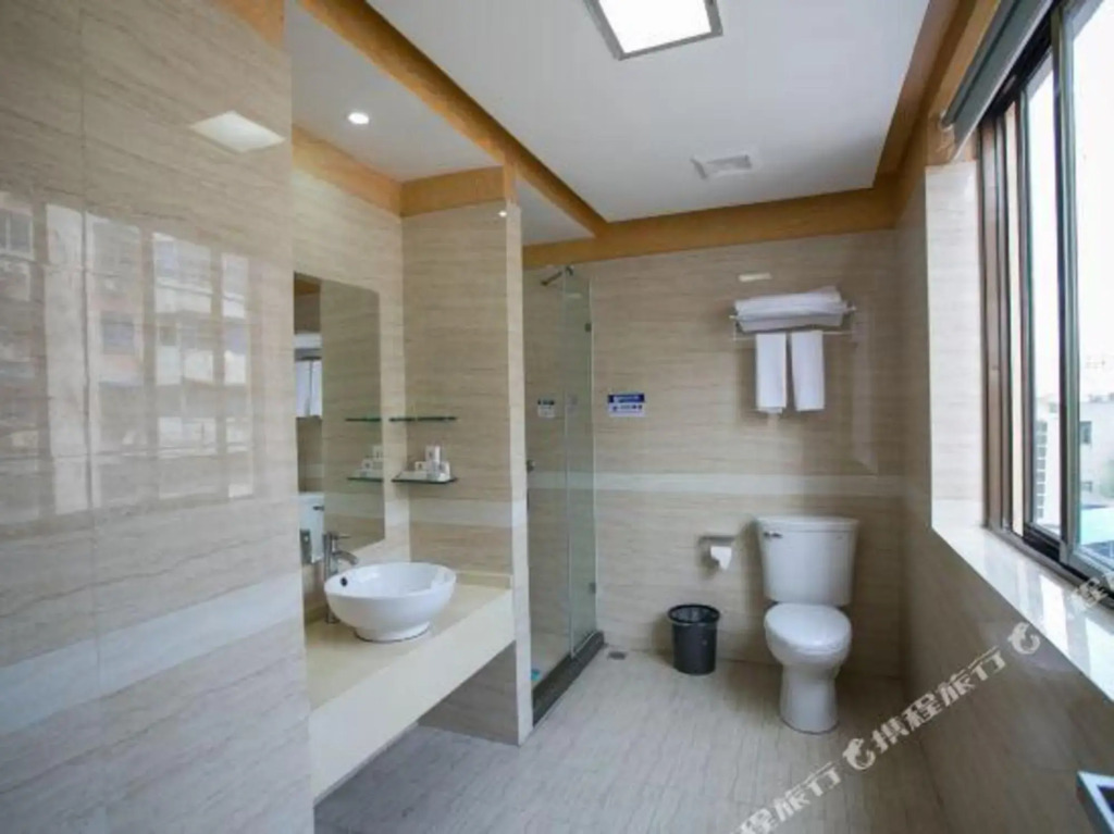 Zuiyi City Garden Hotel (Shaoxing East Station Wanhe City)