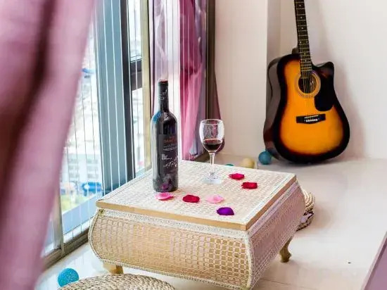 Guilin Fantasy Space Hotel Apartment