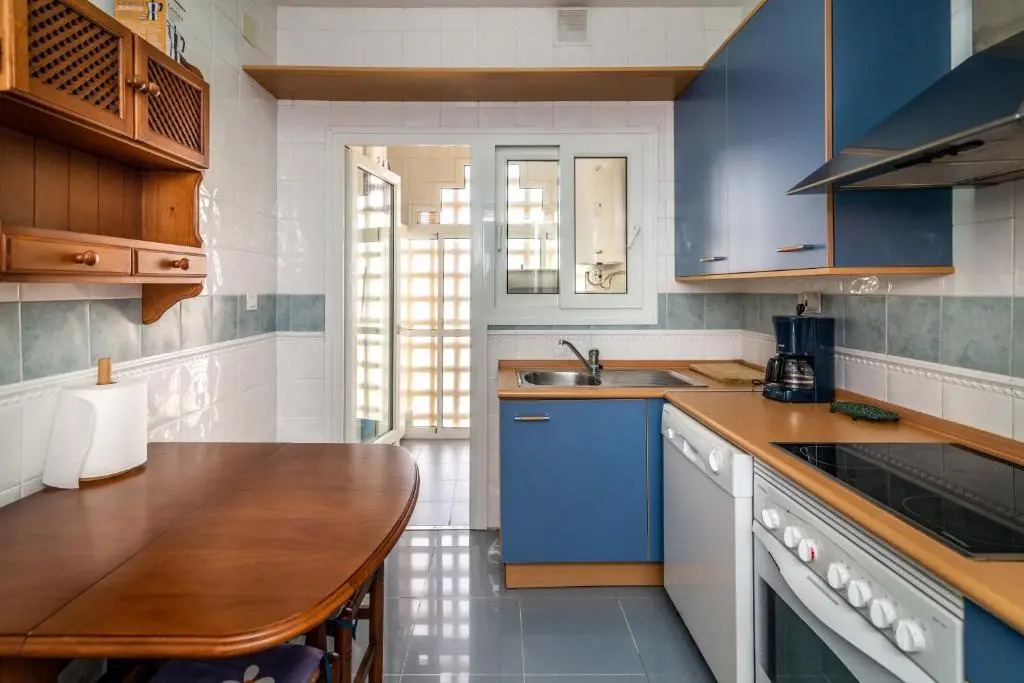 Well-located & Nice Views 2BDR Apt in Los Álamos