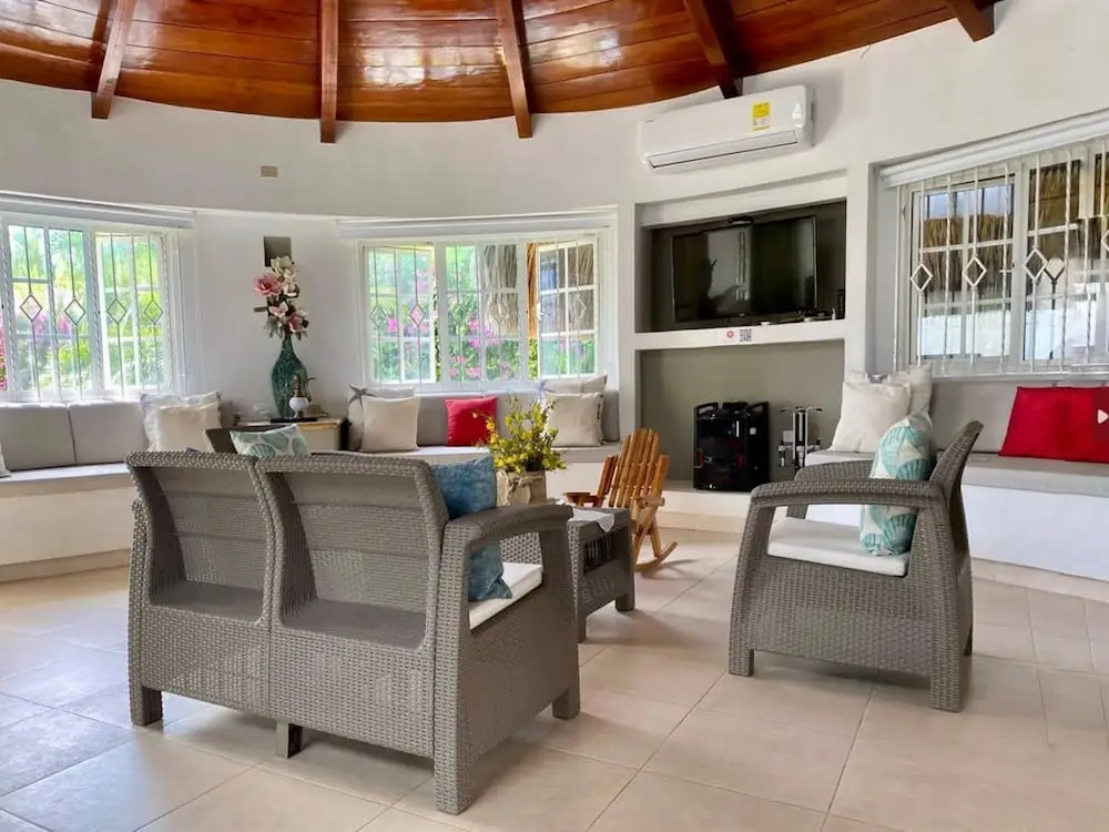w Amazing 5BR House w Ocean View n AC in CTG