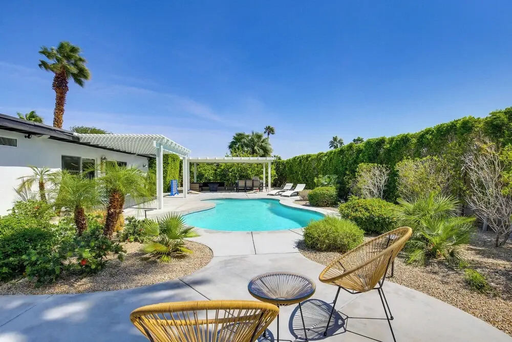 Mtn Views & Outdoor Oasis: Palm Springs Getaway